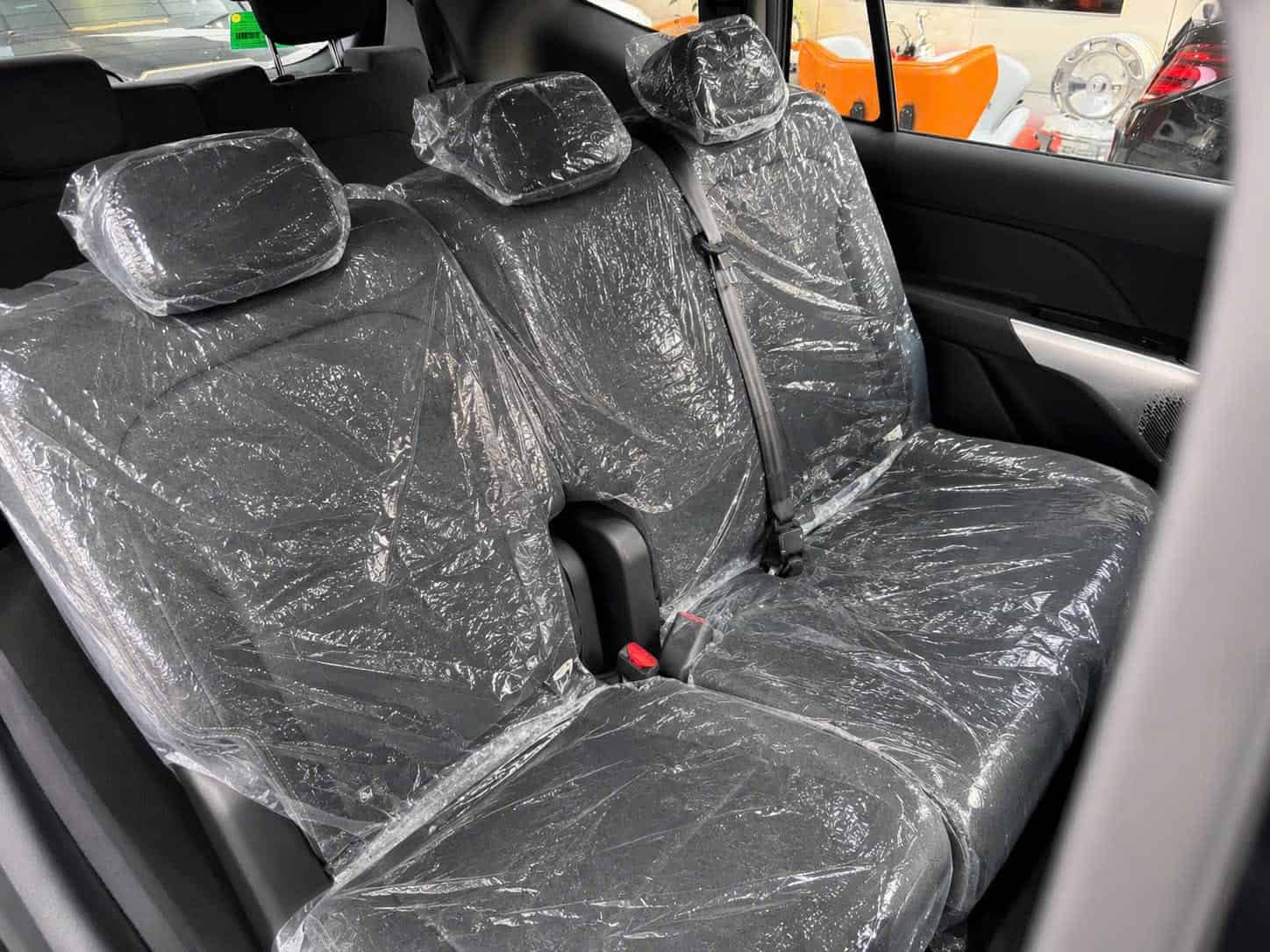 Đ&aacute;nh gi&aacute; nội thất VinFast Limo Green 2026 - 3